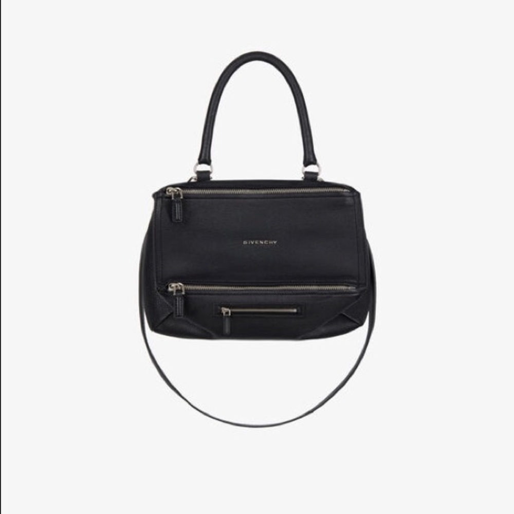 Givency MEDIUM PANDORA BAG IN GRAINED LEATHER.